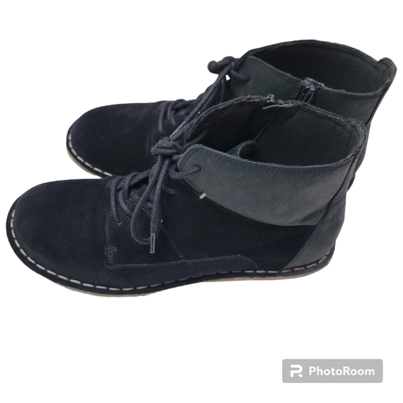 Clarks Collection | Tamitha Key Black Ankle Chukka Boots Size 7 - Picture 4 of 12